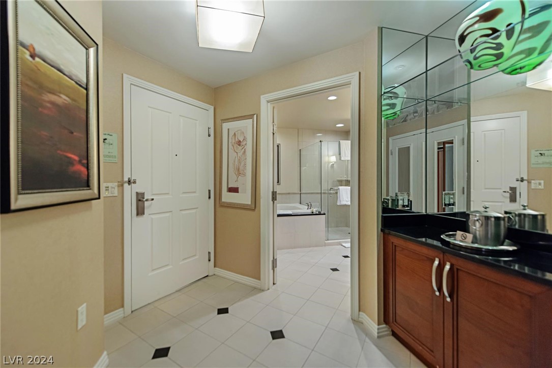 125 East Harmon Avenue 22809