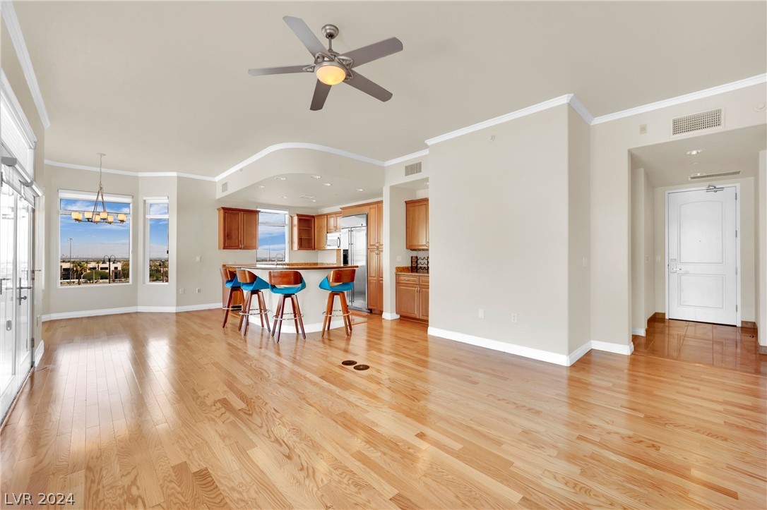 2220 Village Walk Drive 3224