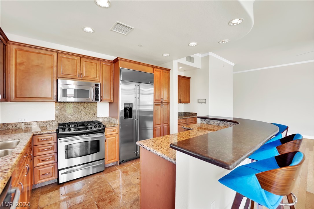 2220 Village Walk Drive 3224