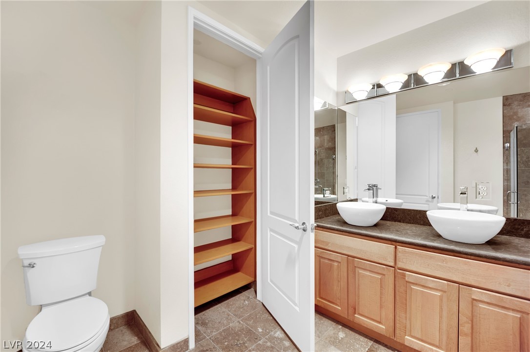 2220 Village Walk Drive 3224