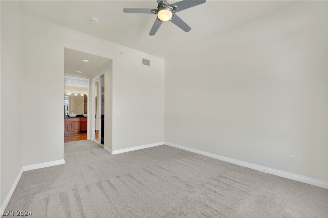 2220 Village Walk Drive 3224