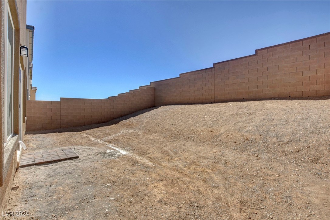 10269 Crimson Meadow Avenue