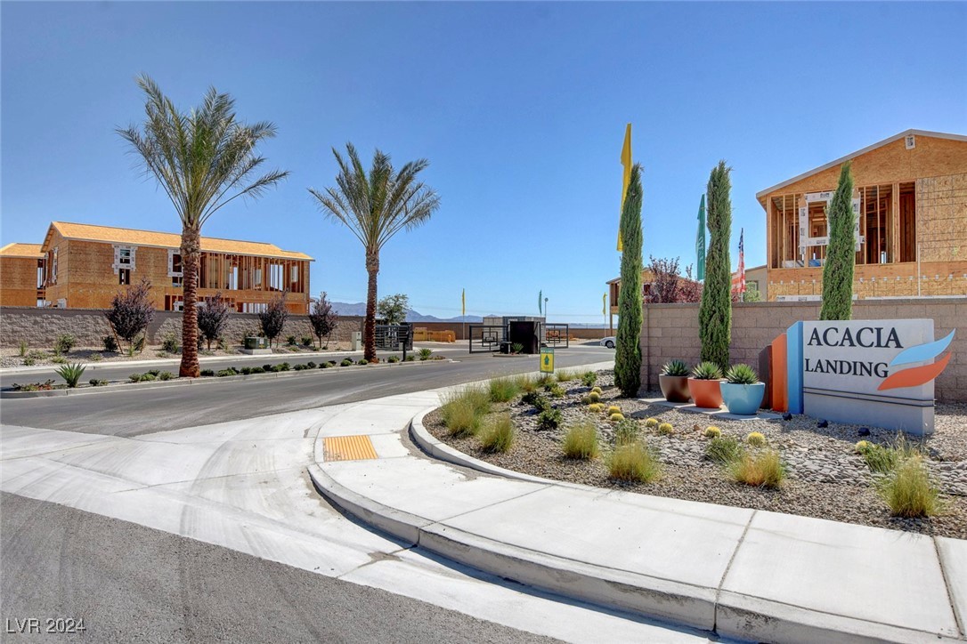 10269 Crimson Meadow Avenue