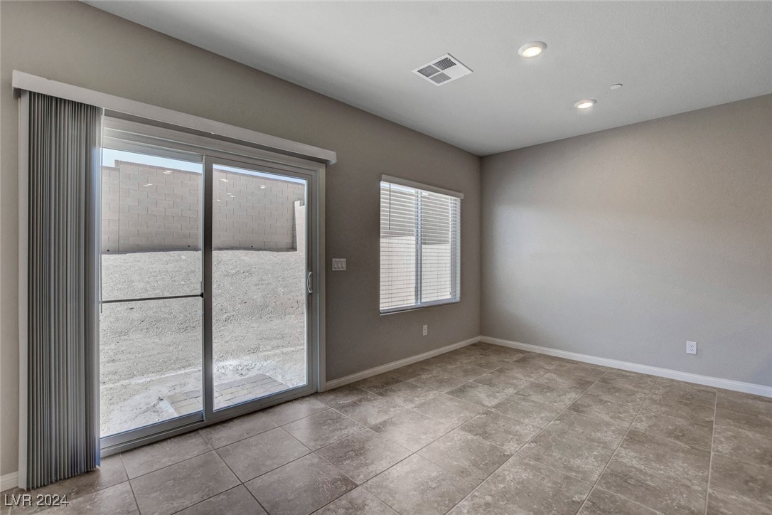 10269 Crimson Meadow Avenue