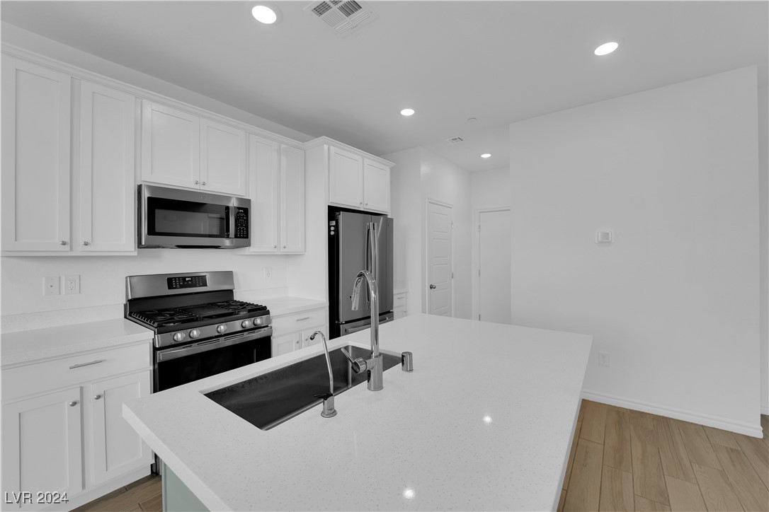 9839 Mojave Mountain Street