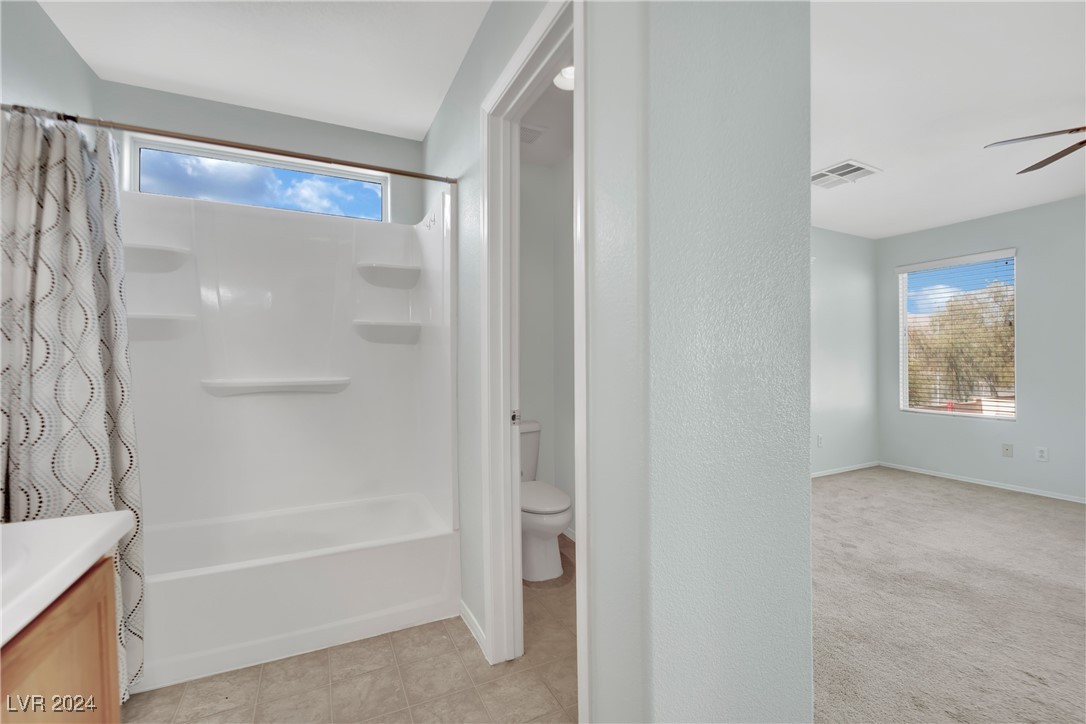 6125 Glenborough Street