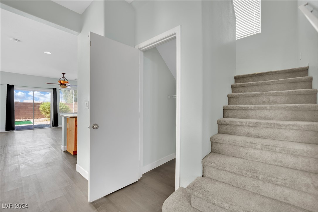 6125 Glenborough Street