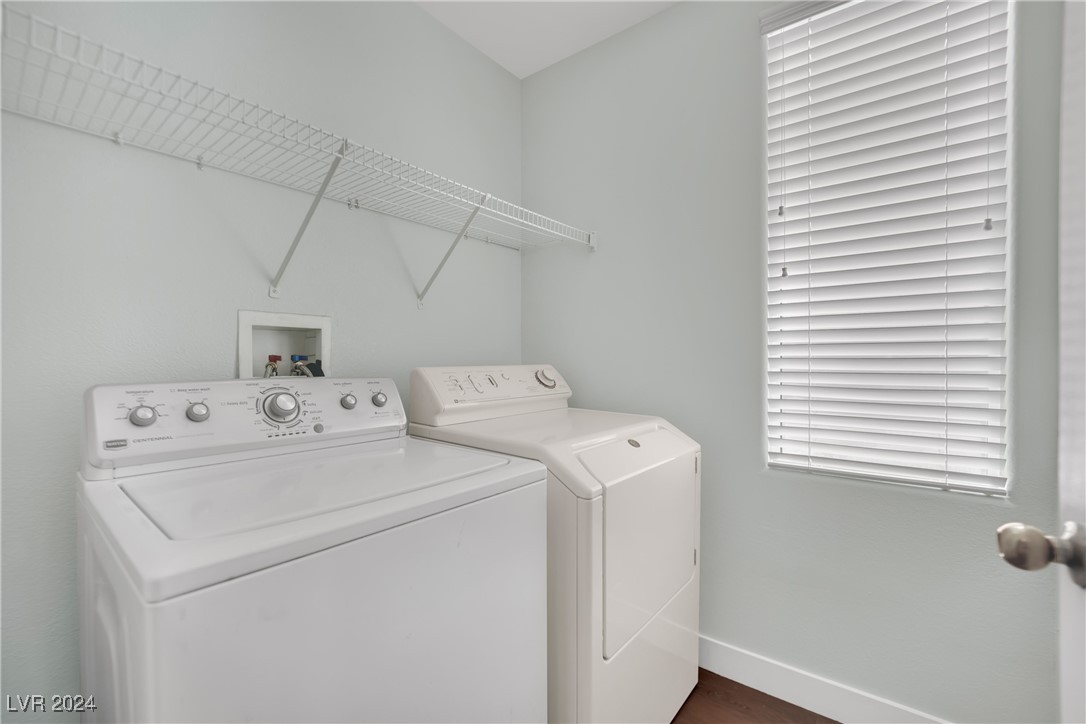 6125 Glenborough Street