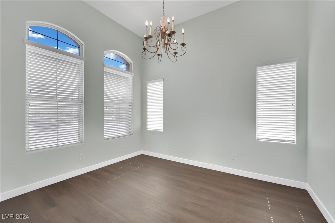 6125 Glenborough Street