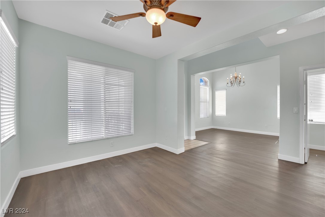 6125 Glenborough Street