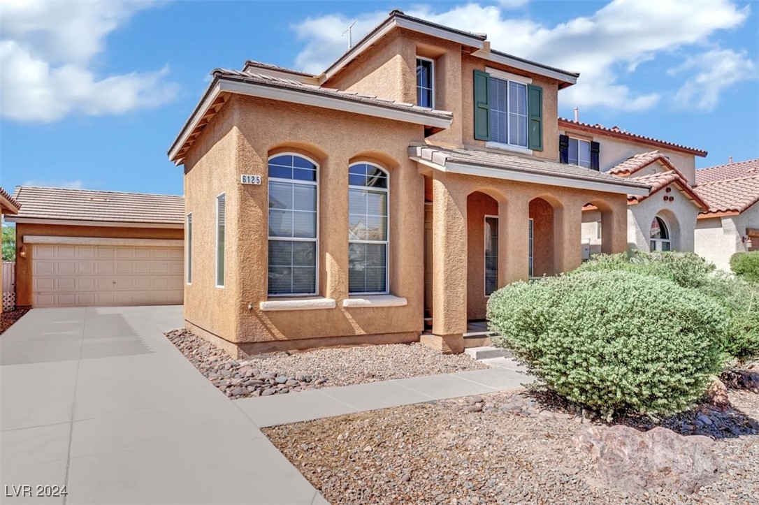 6125 Glenborough Street