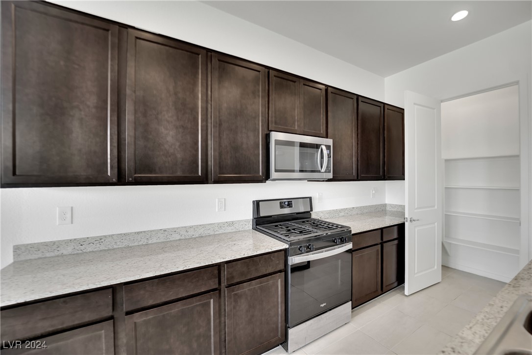 9022 Skye Treeline Street