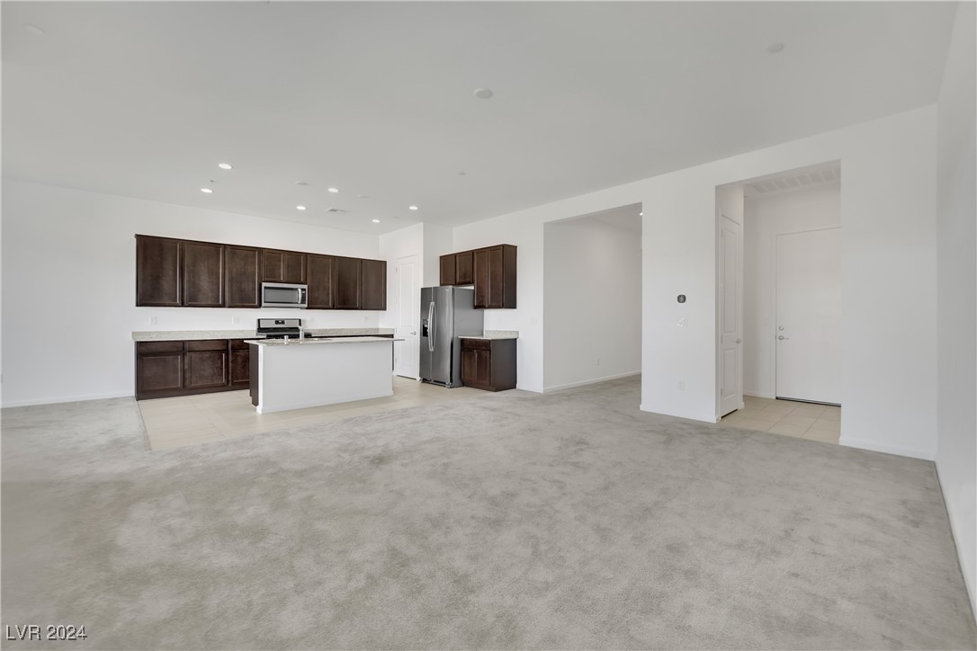 9022 Skye Treeline Street