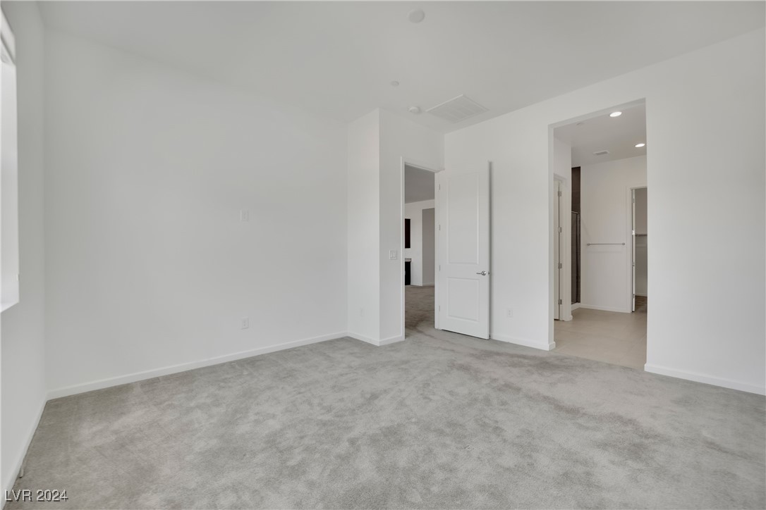 9022 Skye Treeline Street