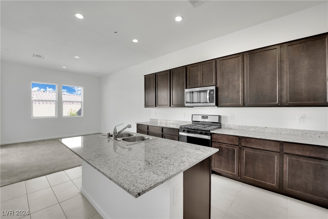 9022 Skye Treeline Street