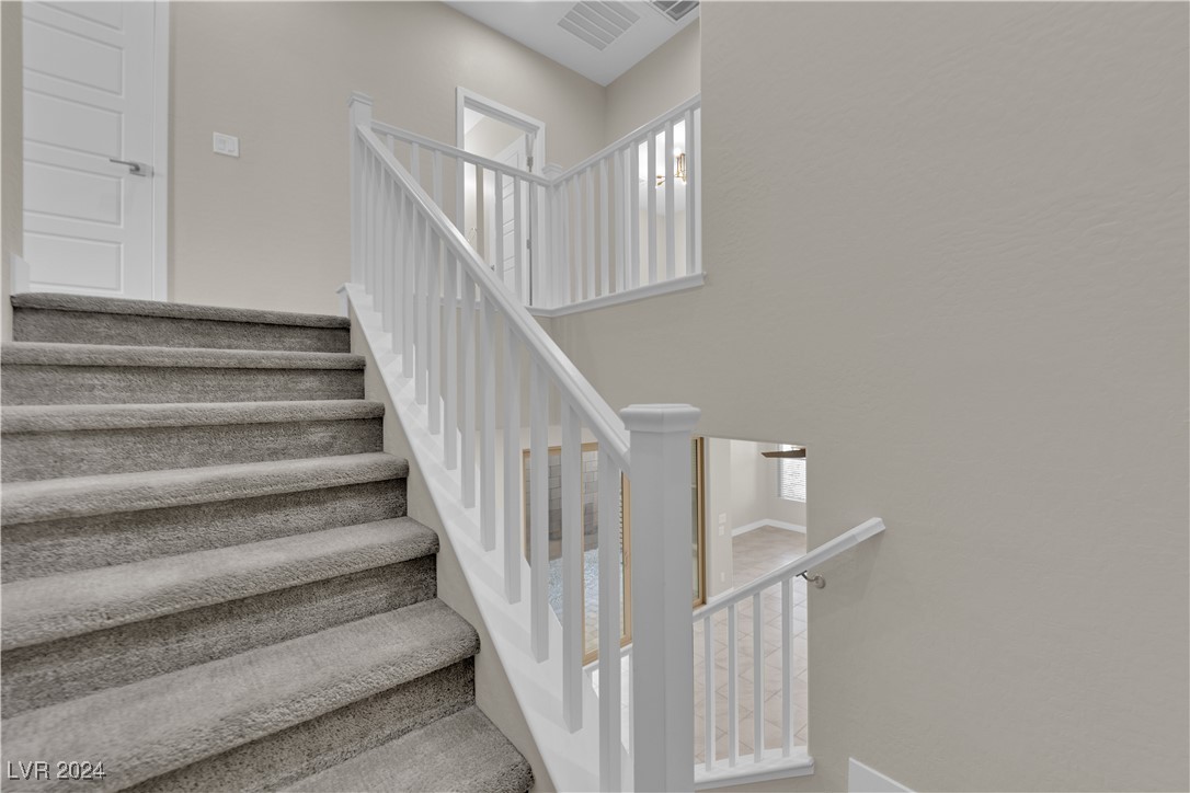 11692 Hamilton Lake Avenue