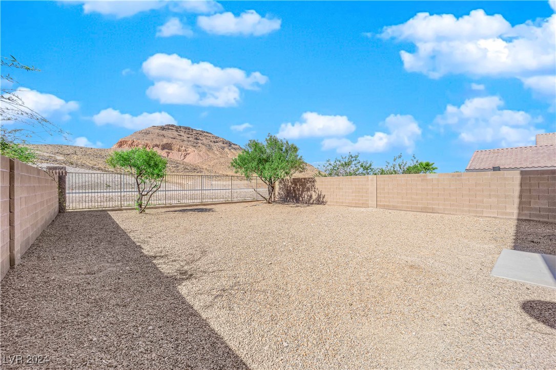 63 Dogwood Hills Street