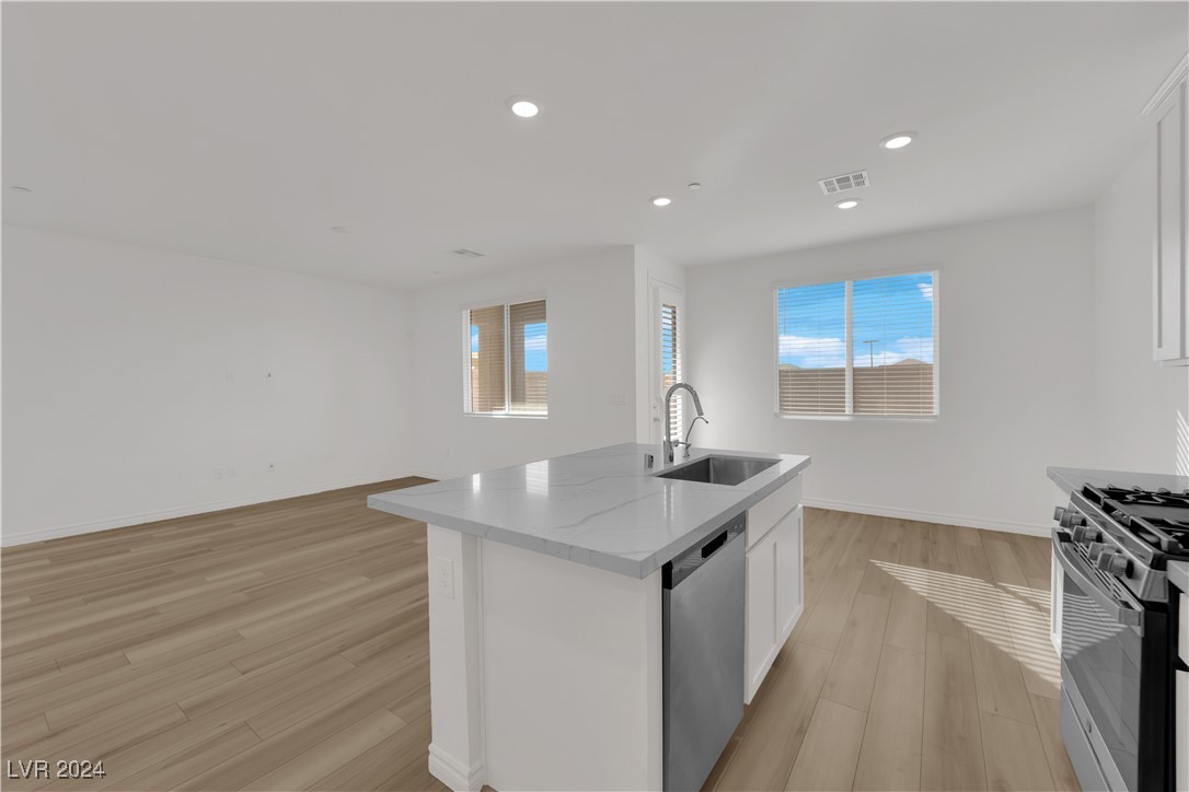 9815 Mojave Mountain Street