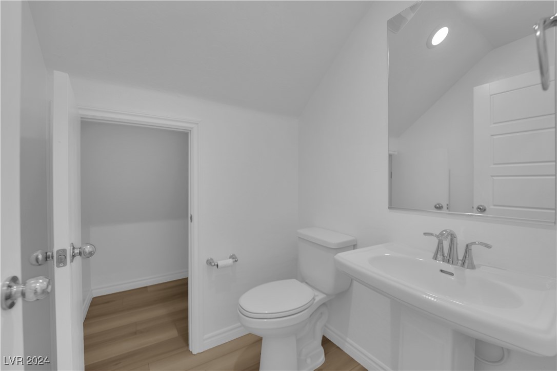 9815 Mojave Mountain Street