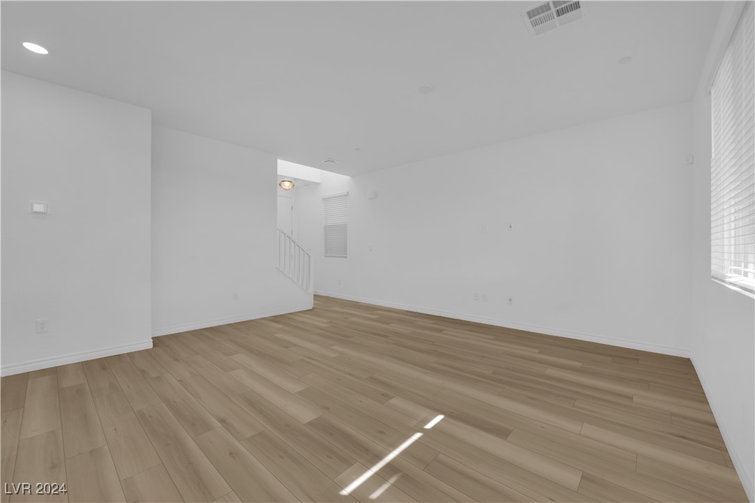 9815 Mojave Mountain Street