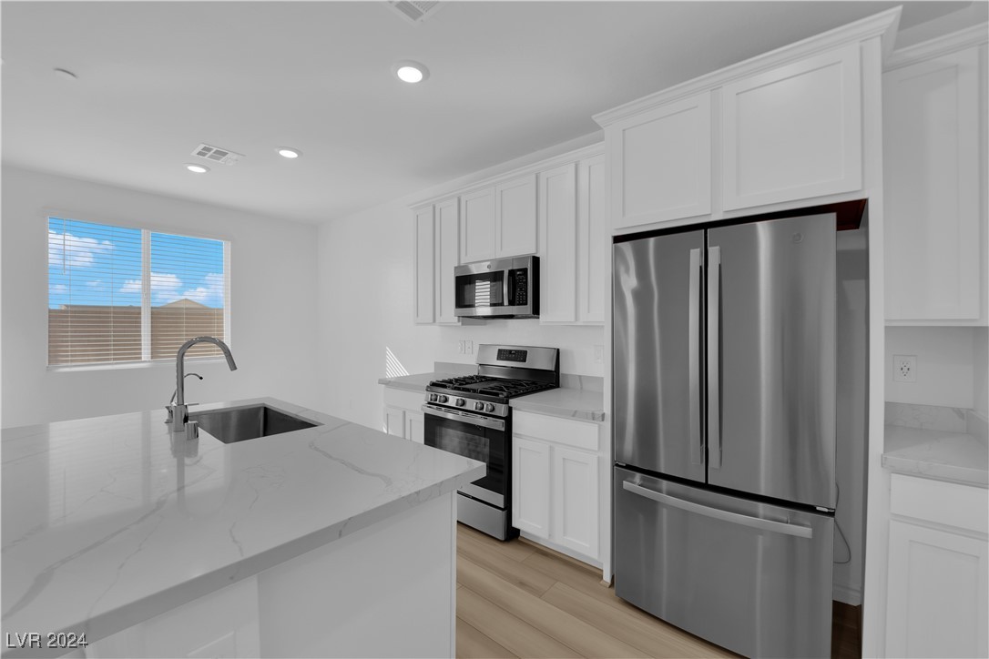 9815 Mojave Mountain Street