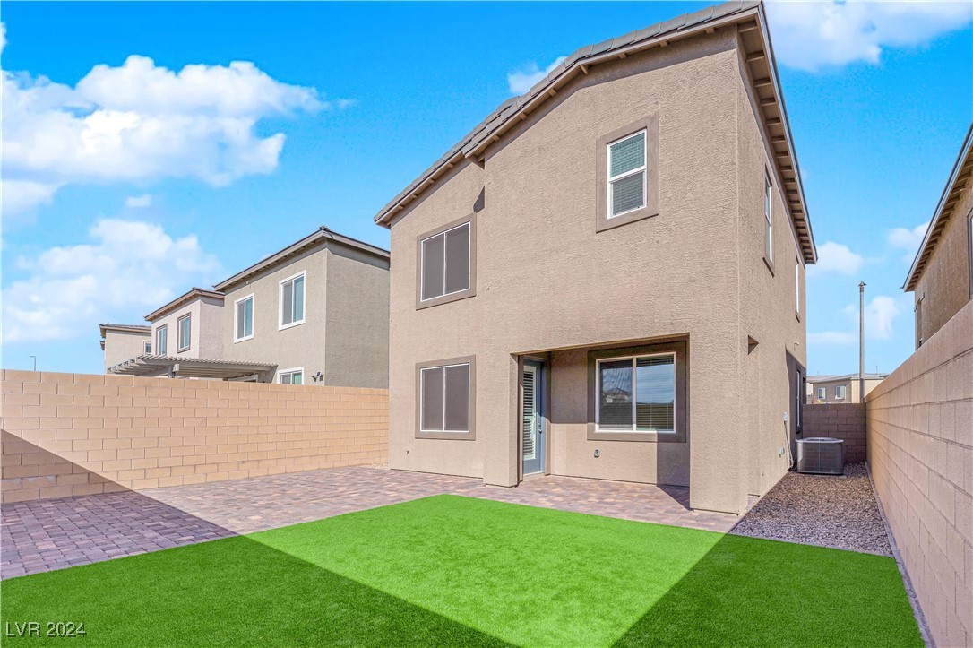 9815 Mojave Mountain Street