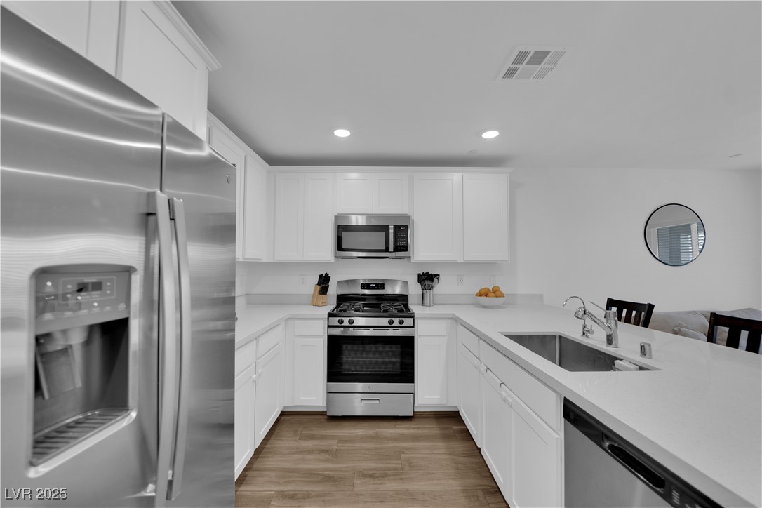 6200 Foxes Dale Street