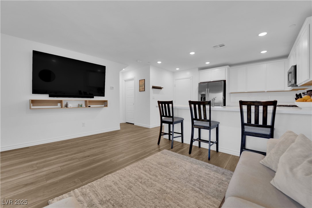 6200 Foxes Dale Street