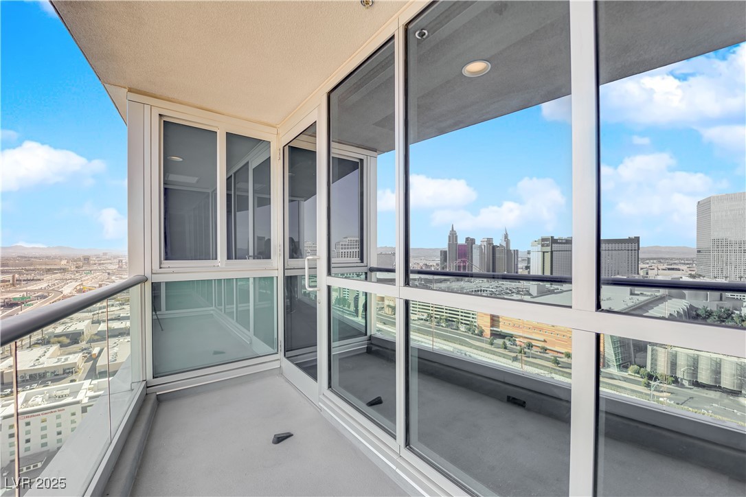 4575 Dean Martin Drive 2303