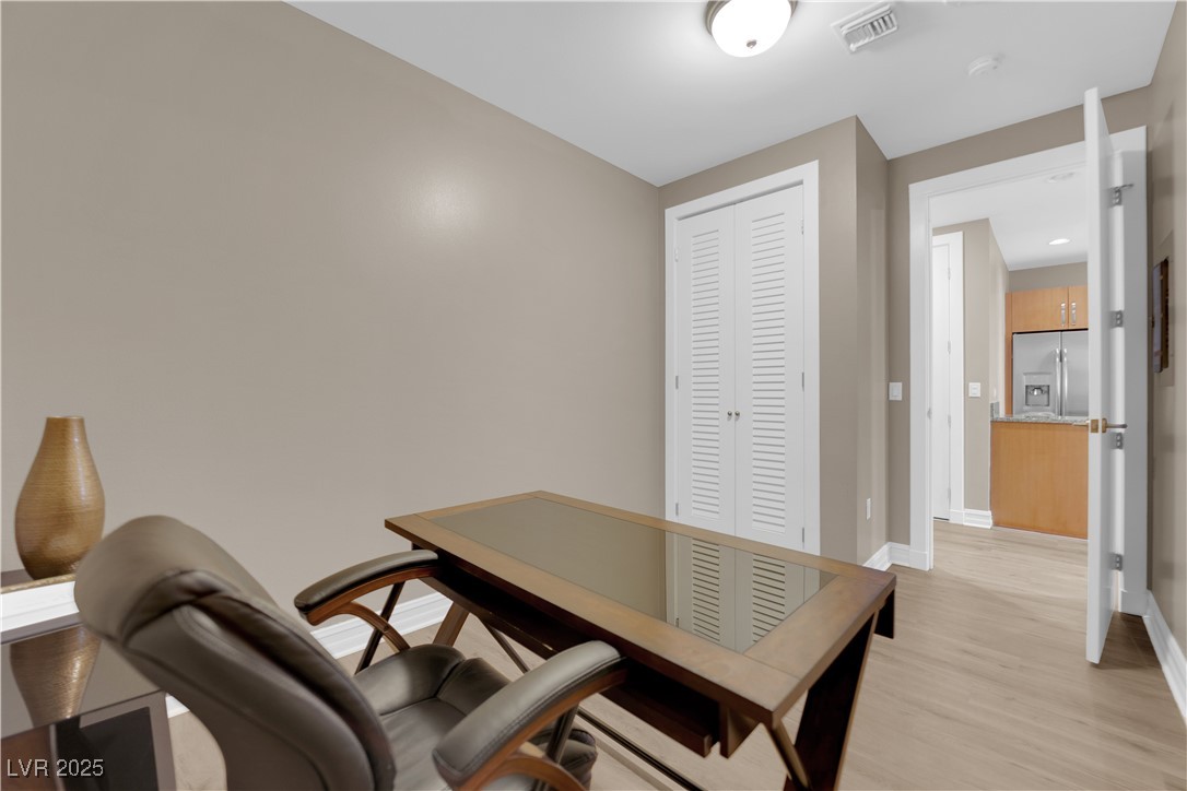 4575 Dean Martin Drive 2303