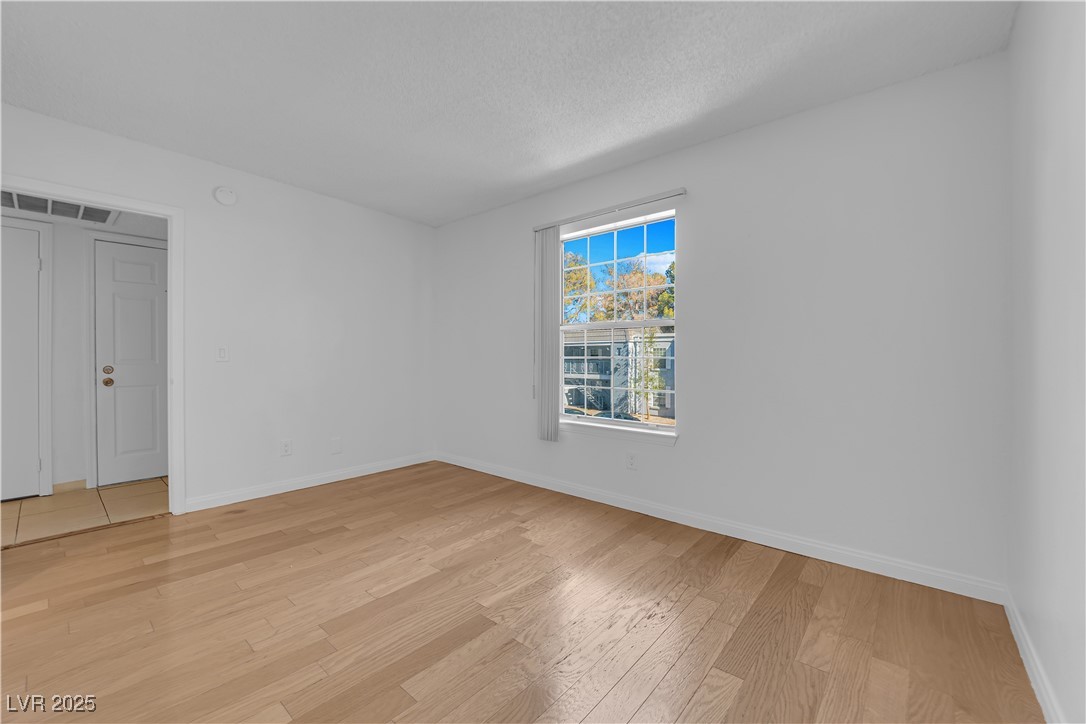 3823 South Maryland Parkway S 5