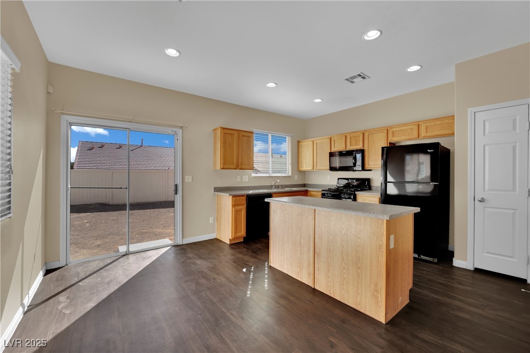 3941 Yellow Mandarin Avenue