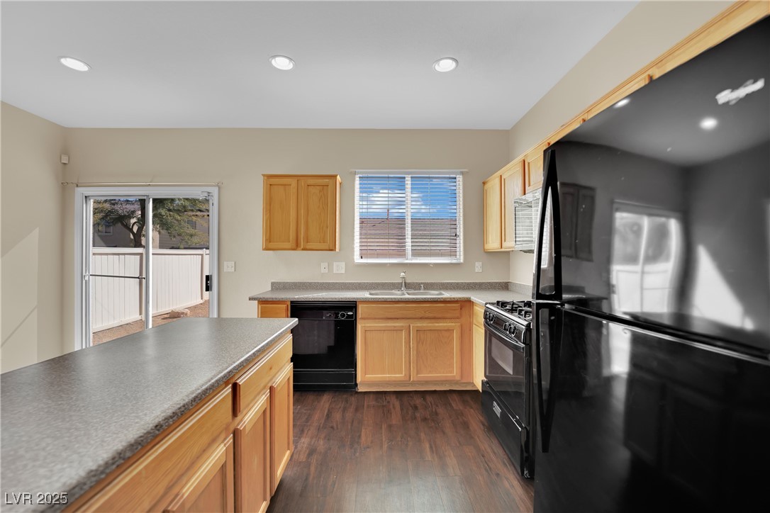 3941 Yellow Mandarin Avenue