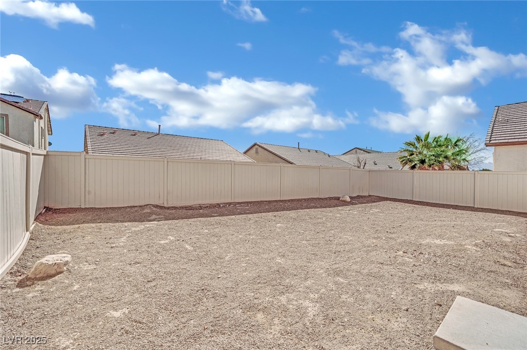 3941 Yellow Mandarin Avenue