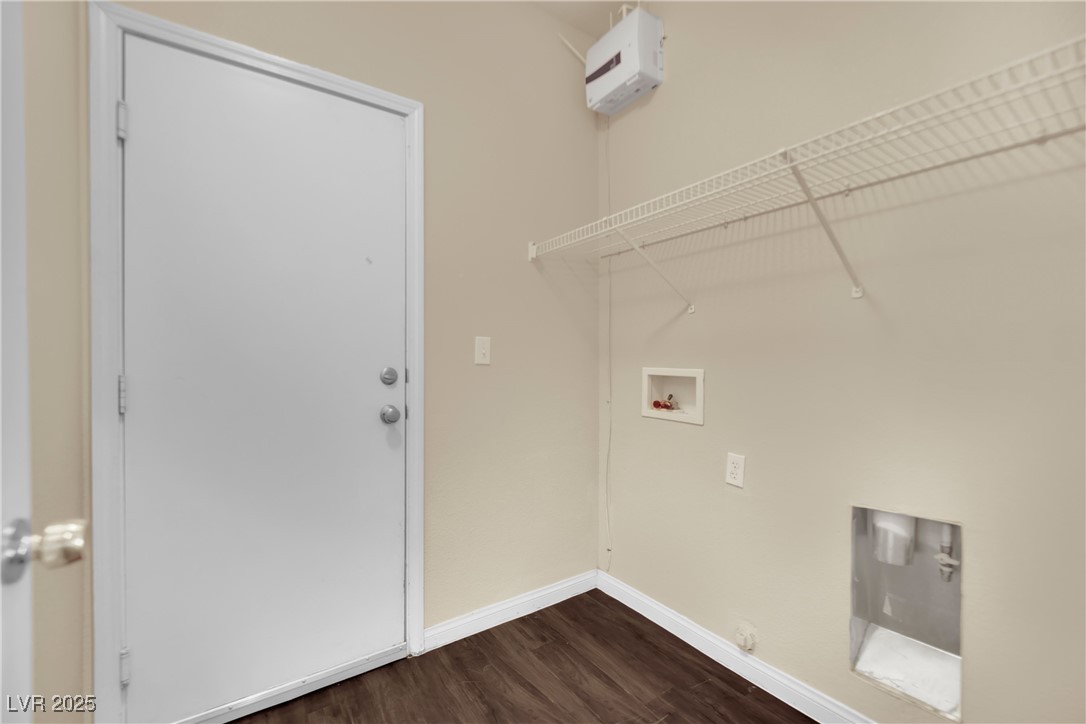 3941 Yellow Mandarin Avenue