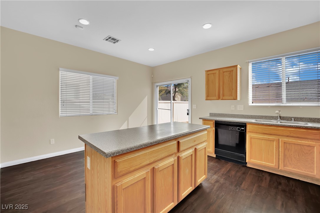 3941 Yellow Mandarin Avenue