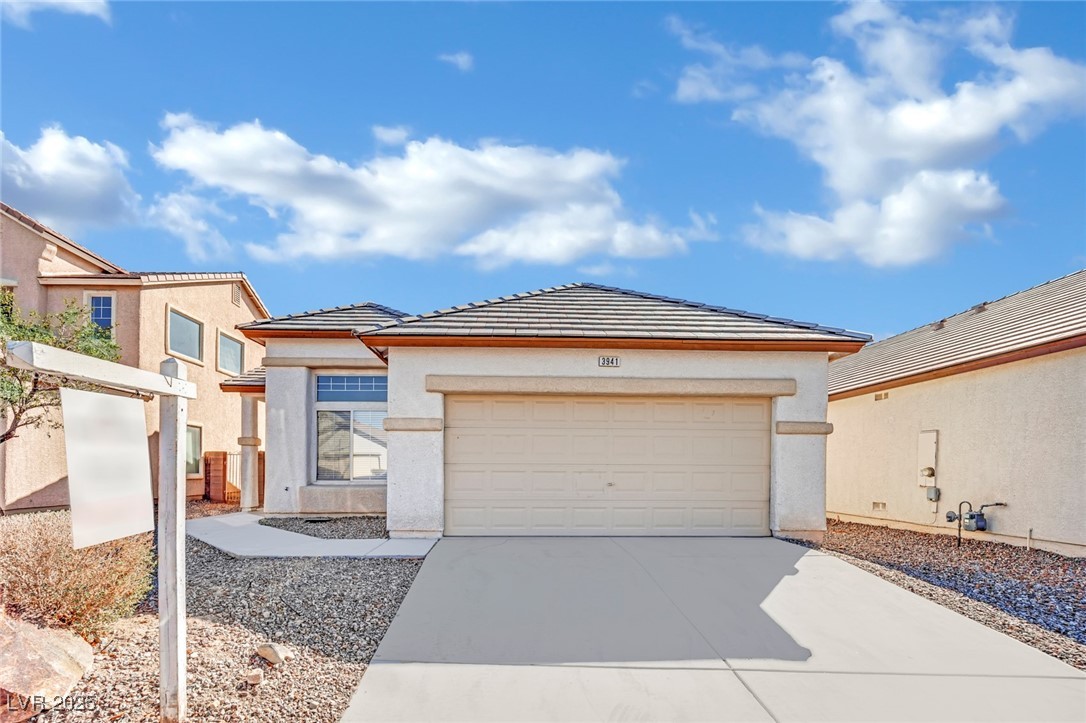 3941 Yellow Mandarin Avenue