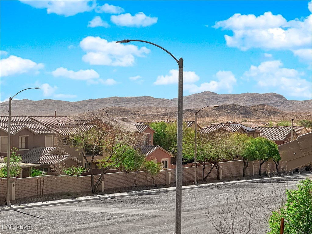 9411 Azul Hill Avenue