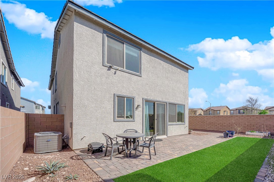 9411 Azul Hill Avenue