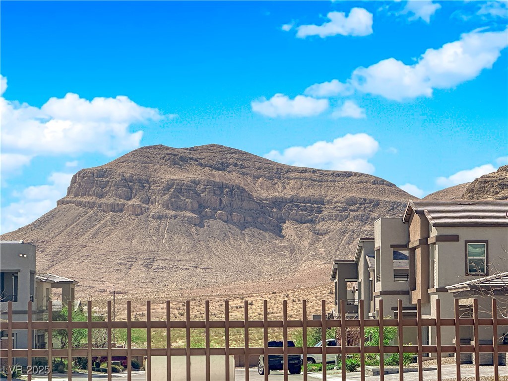 9411 Azul Hill Avenue