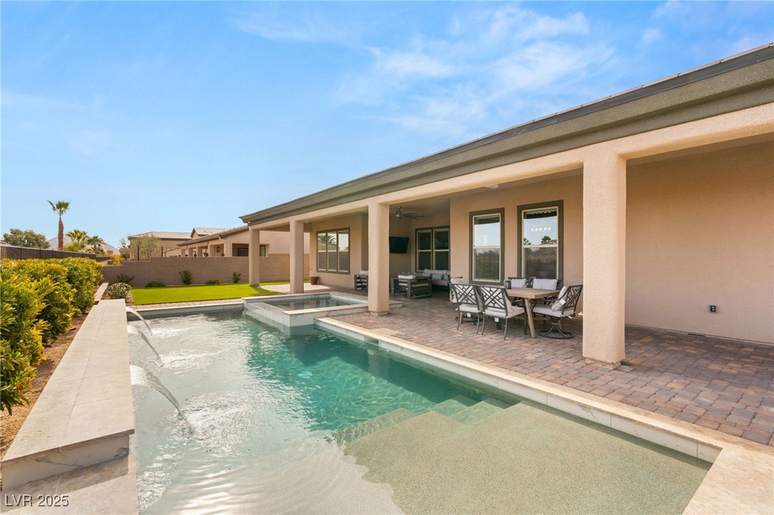 5860 Noah Springs Court