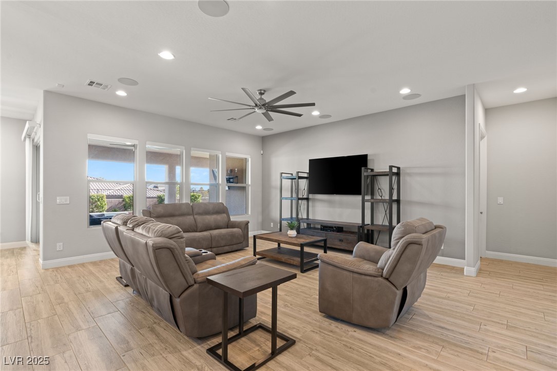 5860 Noah Springs Court