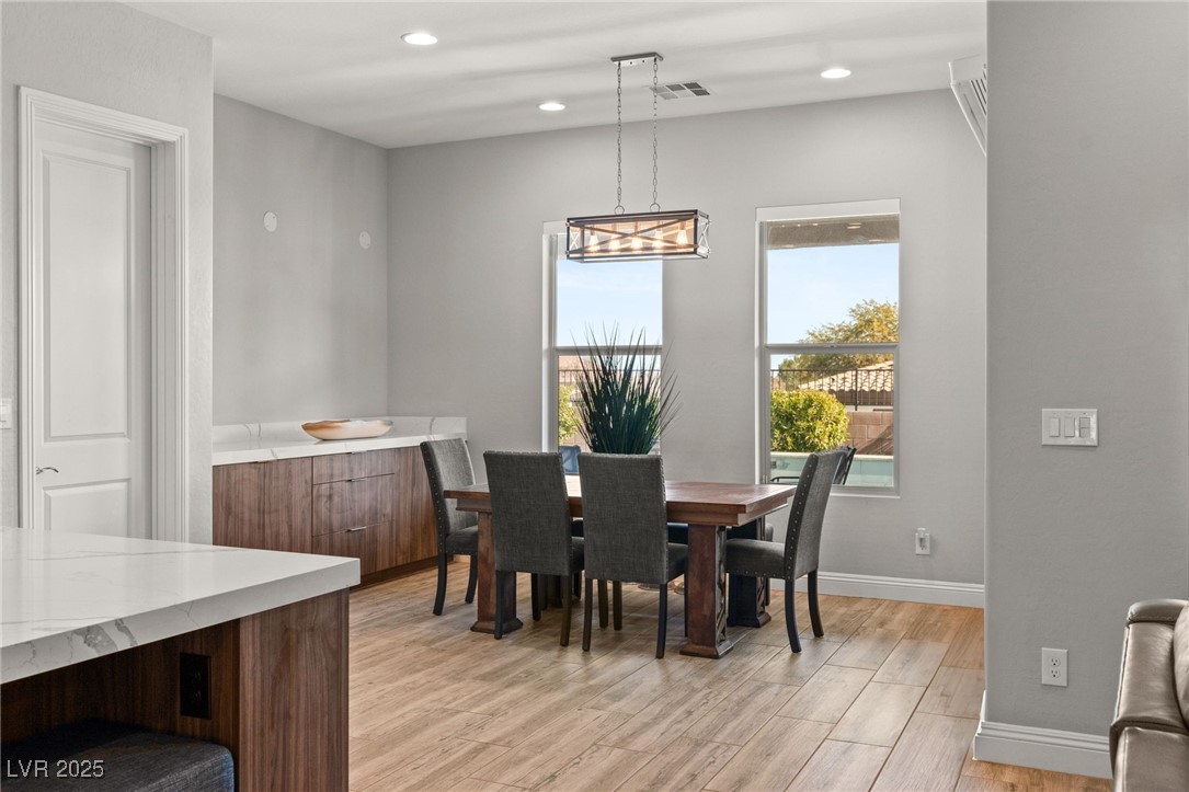 5860 Noah Springs Court