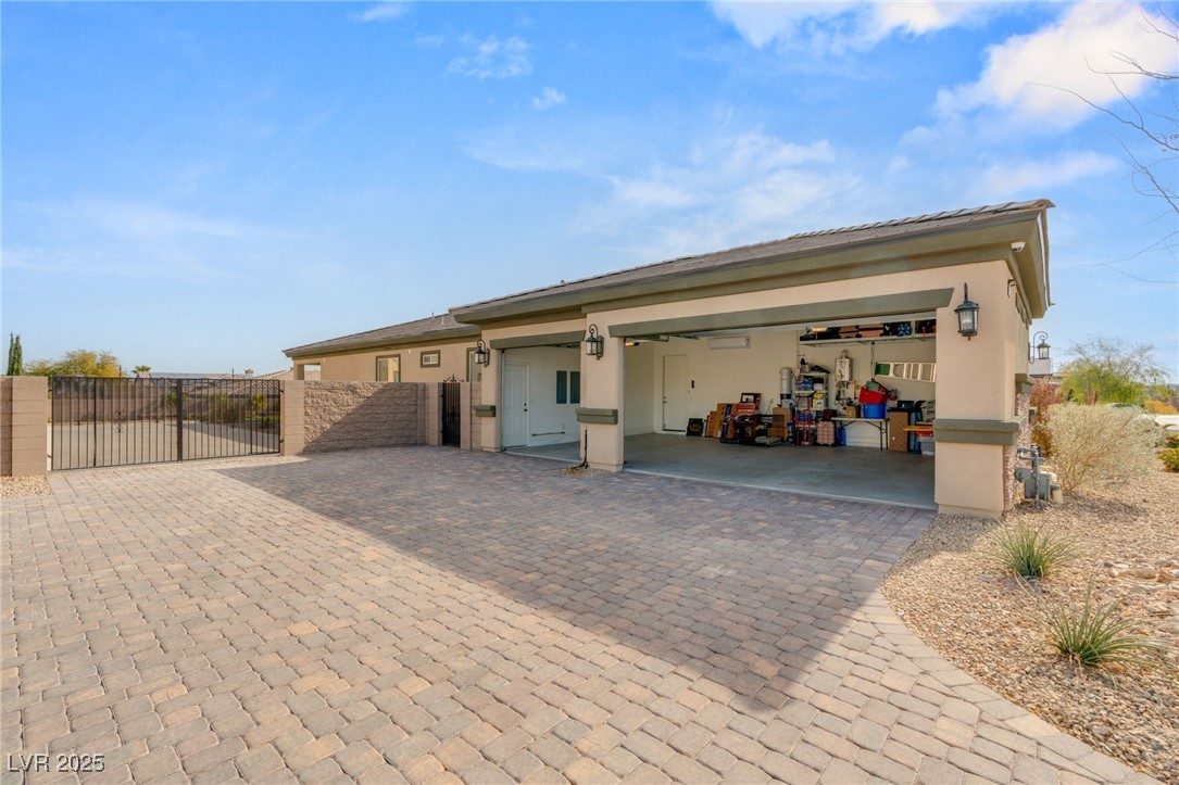 5860 Noah Springs Court
