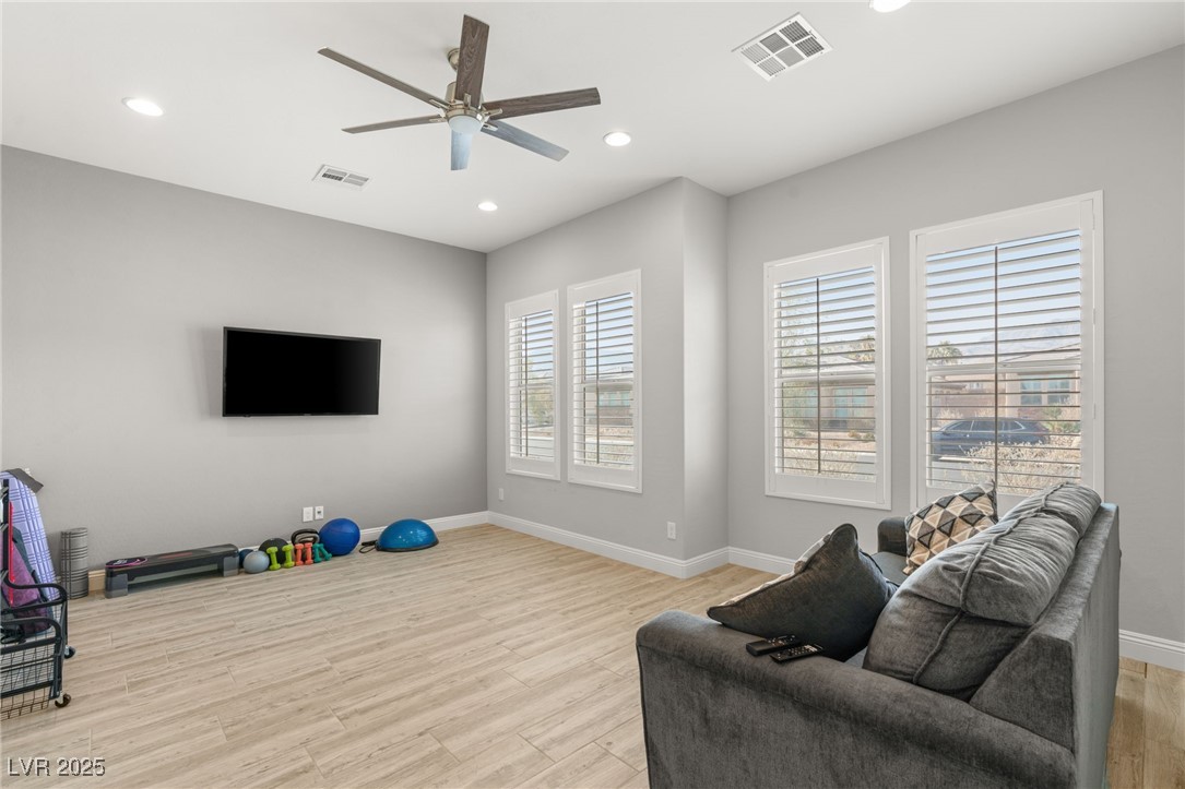 5860 Noah Springs Court