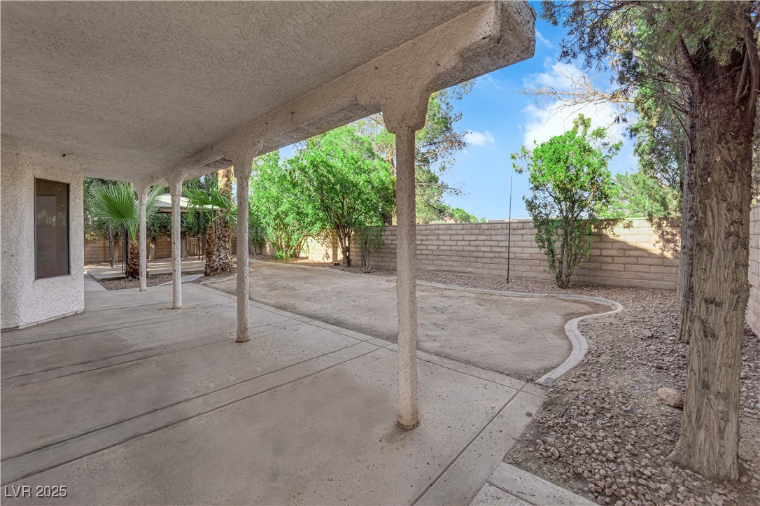 2808 Deep Water Circle