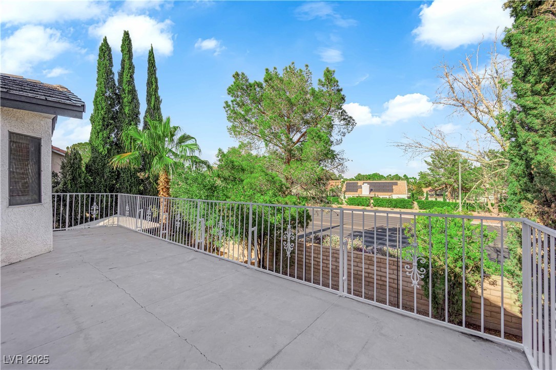 2808 Deep Water Circle