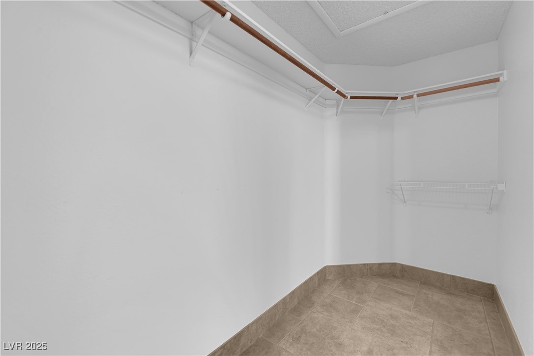 2808 Deep Water Circle