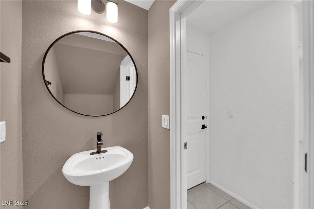 8035 Skye Foxx Street