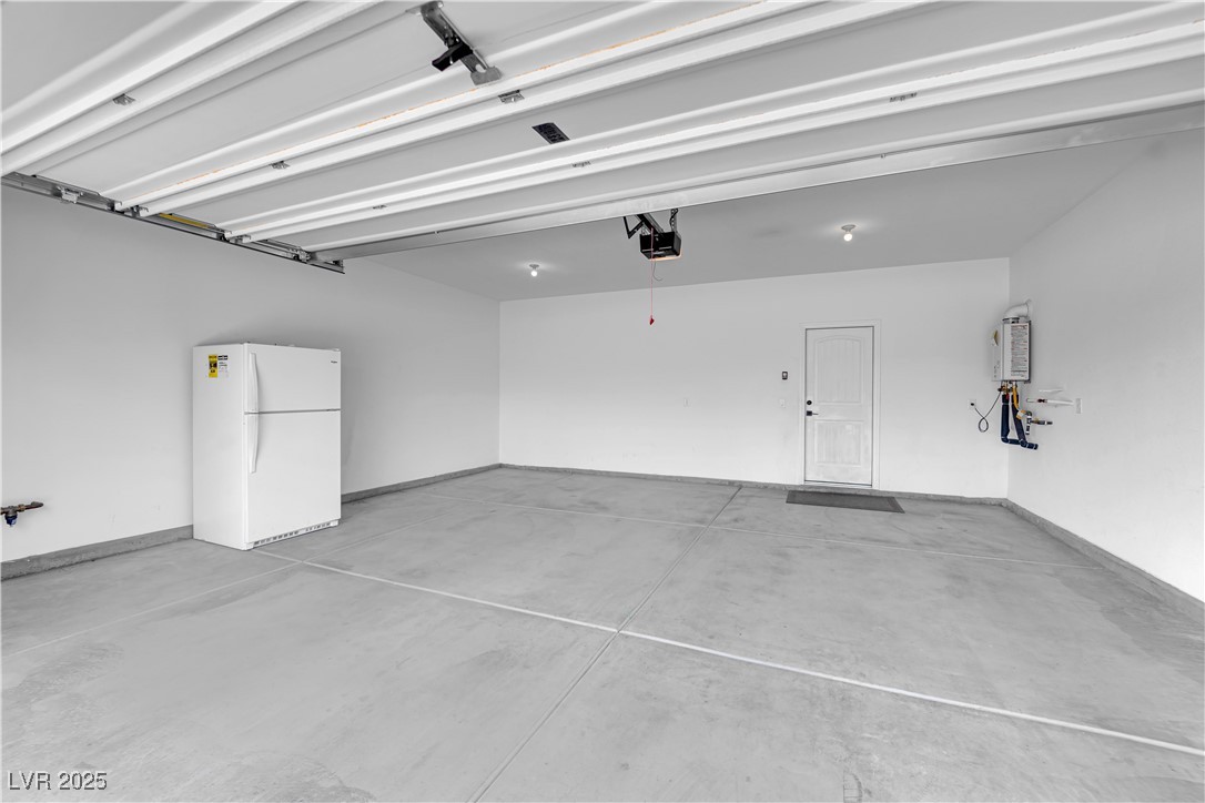 8035 Skye Foxx Street